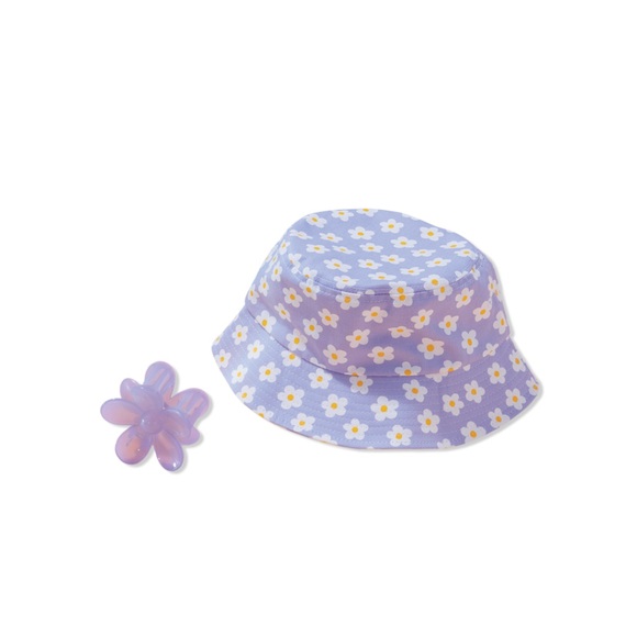 Ulta Beauty Bucket Hat and Flower Hair Claw Clip Set - Picture 1 of 6